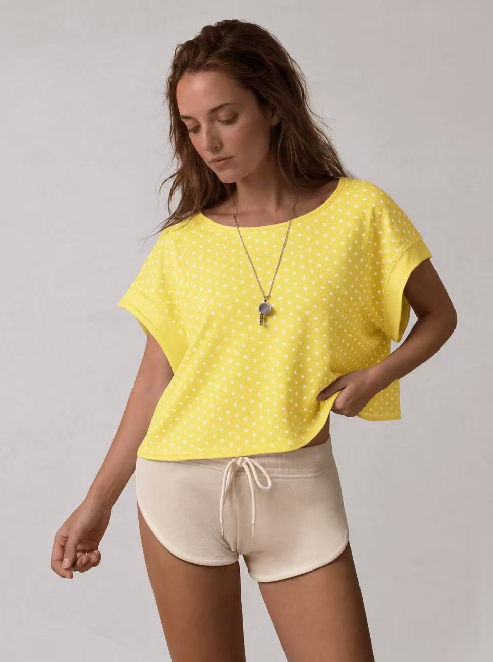 Tops and T-shirts activewear category